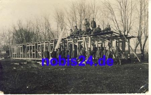 German soldiers WW1 work building a shelter *ca.1917