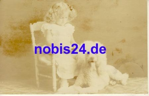 Poodle with child o1908