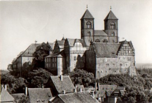 06484 Quedlinburg vom Munzenberg auf Schlossmuseum und Stiftskirche gebr. 18.7.1978