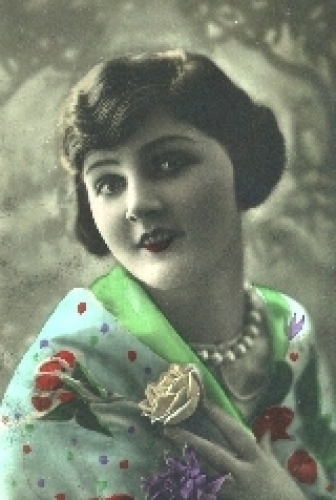Young woman with roses o February 12, 1929