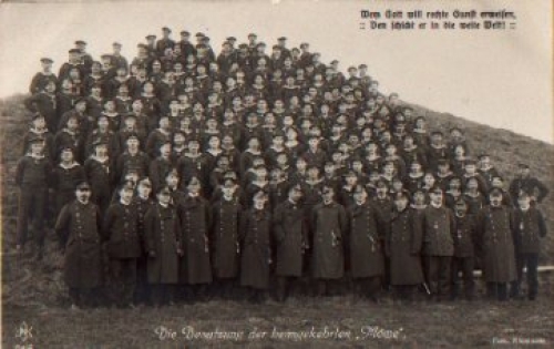 Kriegsschifffe Besatzung der heimgekehrten Möwe Echtfoto * ca. 1915
