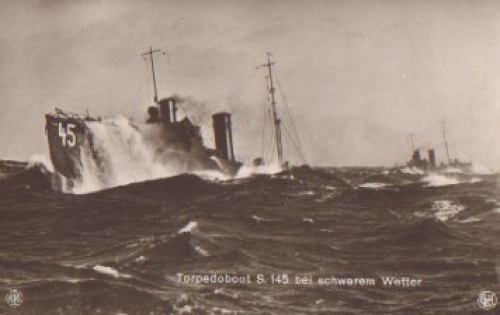 Torpedo boat p. 145 in bad weather, * approx. 1915