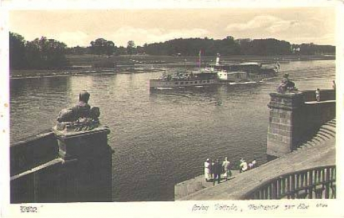 Elbe steamer "Dresden" in front of Pillnitz *ca. 1940 Publisher Hahn-Foto8599
