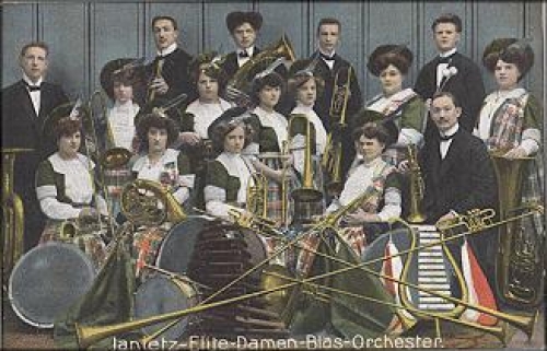 Janietz Elite Ladies Wind Orchestra * approx. 1910