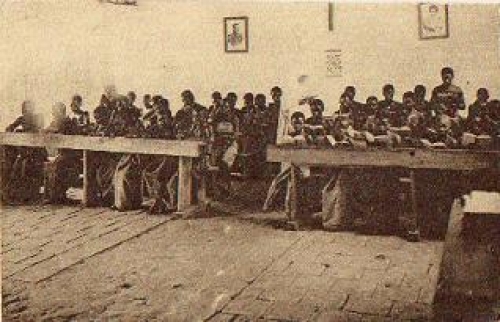 Belgian Congo Mpala School * approx. 1920