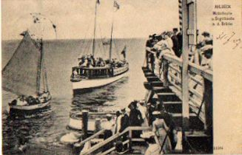 17419 Ahlbeck, motor boats and sailing boats at the bridge, o 31.07.1907