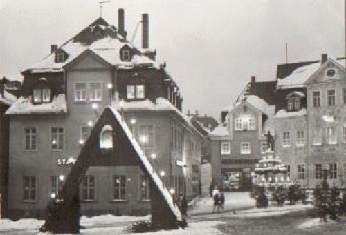 08289 Schneeberg, street view at Christmas time gebr. circa 1975