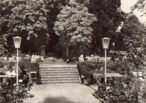 Bad Langensalza Kurgarten vor dem Klubhaus o 26.6.1974