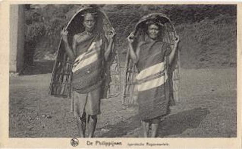 Filipino Indians with sun or rain protection * approx. 1930