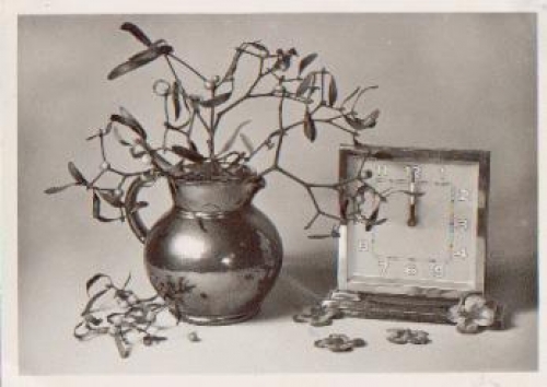 Table clock with mistletoe, pansy, * approx. 1940