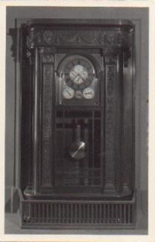 Kunstuhr hinter Glas, Echtfoto * ca. 1930