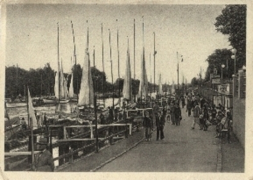 Warnemuende Am Strom o 26.7.1953