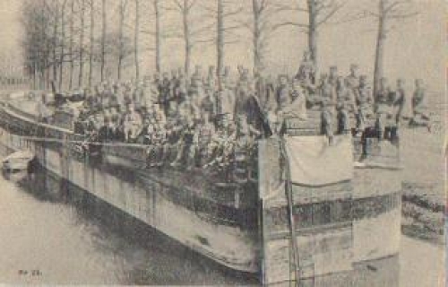 Deutsche Soldaten 1. WK. Gruppenfoto auf Schiff * ca. 1915