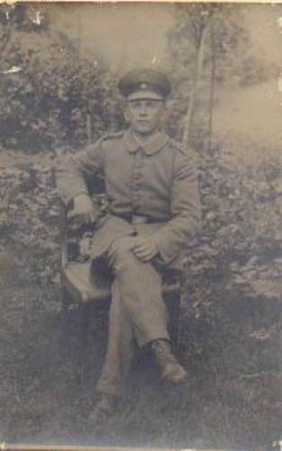 Deutscher Soldat in Uniform 1. WK. o 1.8.1916 Feldpoststempel Ersatz-Bataillon Reserve-Infanterie-Regiment Nr. 103  