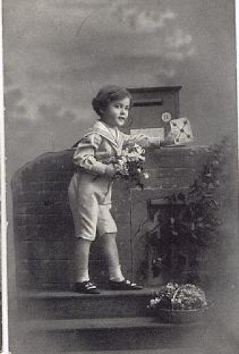 Post, mailbox, child with letter, gebr. circa 1910