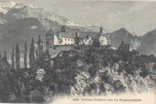 Schloss Rhazuns und Ringelspitzkette * ca. 1920