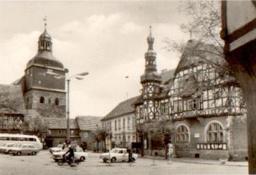 06493 Harzgerode Markt mit Rathaus * ca. 1970