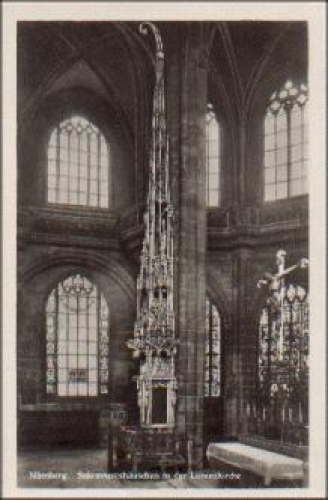 Nuremberg sacrament house in the Lorenzkirche * approx. 1940