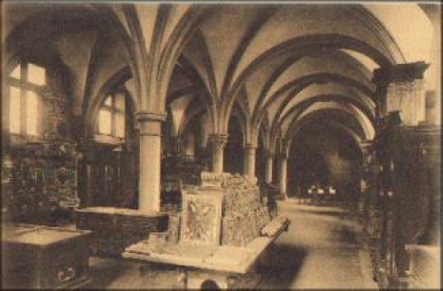 Nuremberg Germanisches Museum Hall with Renaissance furniture * approx. 1930