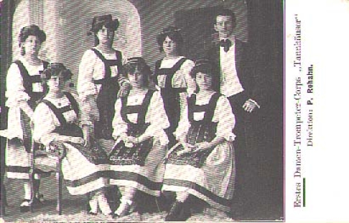 Ladies 'brass orchestra, first ladies' trumpet corps Tannhäuser, * approx. 1910