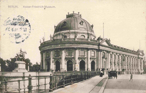 Berlin Kaiser Friedrich Museum original alte Ansichtskarte o 1910