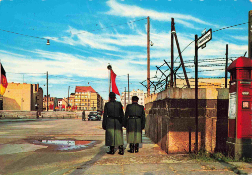 Berliner Mauer Checkpoint Carlie alte Ansichtskarte o um 1965