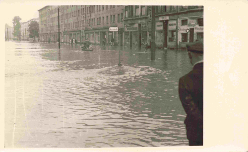Chemnitz, Saxony: Flood on July 10, 1954 – Moritzstraße (known at the time as Ernst-Thälmann-Straße).