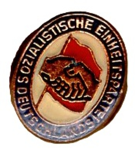 GDR SED Socialist Unity Party of Germany membership badge