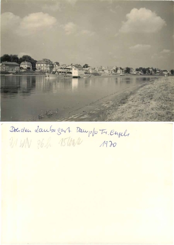 Laubegast Dresden mit Elbdampfer "Friedrich Engels" Druckvorlage *1970