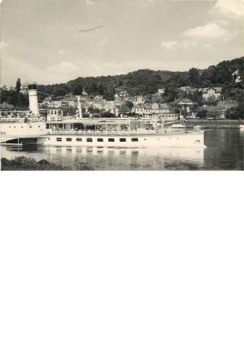 Wachwitz Dresden steamer "Leipzig" in front of the Elbe terrace around 1965