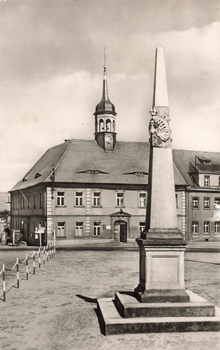 01920 Elstra Sachsen Postmeilensäule gebraucht um 1964