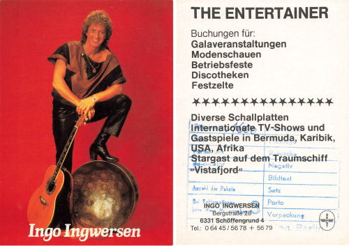 Ingo Ingwersen mit Gitarre 