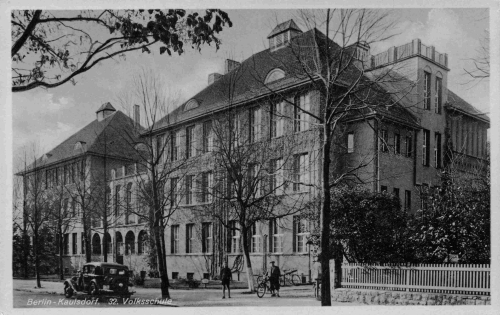 Kaulsdorf, Berlin – 32nd Elementary School (Volksschule) – vintage postcard, c. 1940