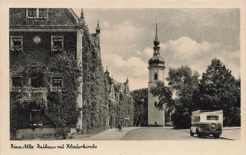 Riesa Elbe Rathaus mit Klosterkirche Autobus * um 1930