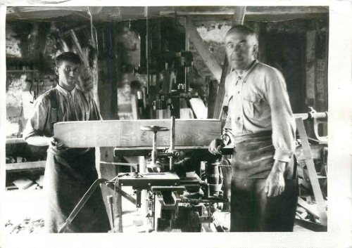 Carpenter's workshop Real photo * ca. 1940