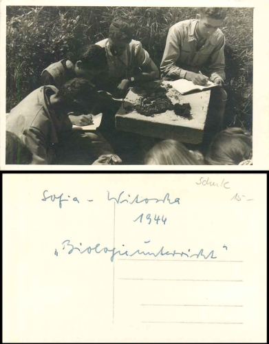 Pupils in biology lessons, real photo, Sofia Witoscha nebr. 1944