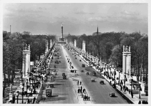 Tiergarten Berlin, from the Brandenburg Gate to the Victory Column * circa 1940