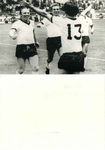 Uwe Seeler Gerd Muller Wolfgang Overath soccer player real photo 18 x 13 cm around 1970
