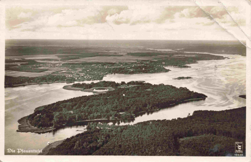 Wannsee, Berlin – Pfaueninsel (Peacock Island), aerial view, vintage postcard, c. 1937