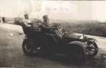 Car with chauffeur real photo * approx. 1913