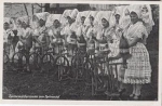 Spreewald women at the spinning wheel, traditional costumes * around 1925