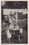 Spreewald costumes Spreewald women washing clothes * around 1940