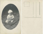 Kind mit Plüschhasen * ca. 1930